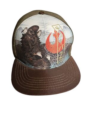Graphic Porgs Trucker Hat in Olive, Brown & Red